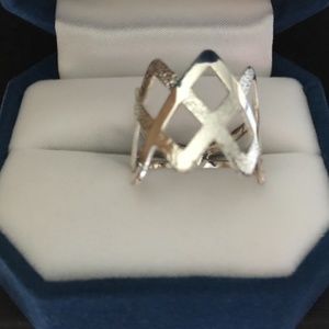 Silver tone fashion ring Sz 8